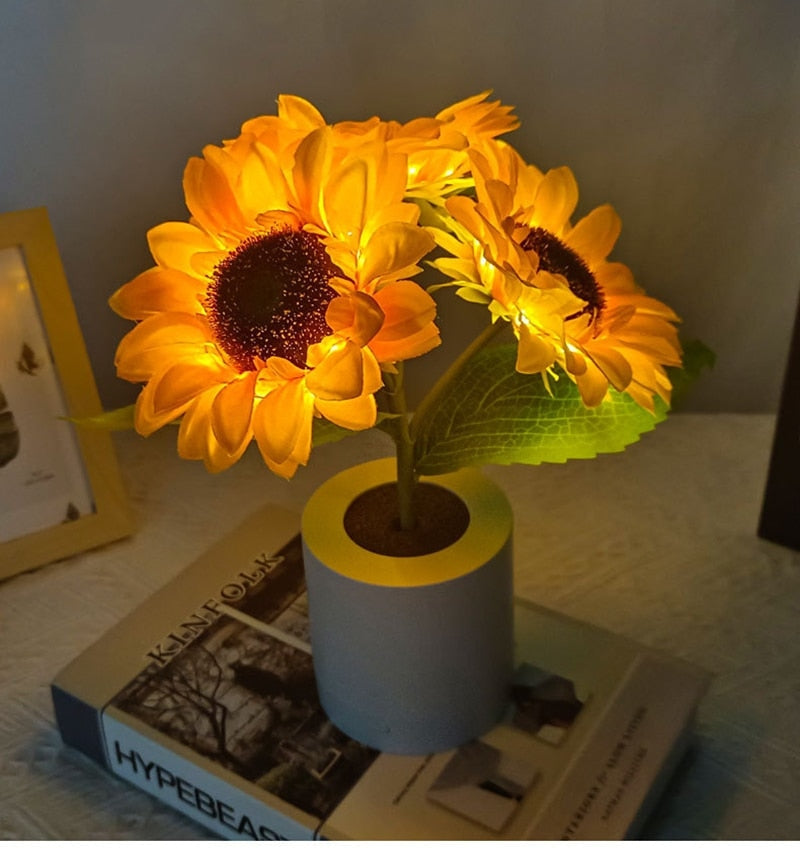 Light-Up Sunflower Desk Lamp