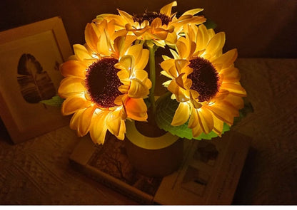 Light-Up Sunflower Desk Lamp