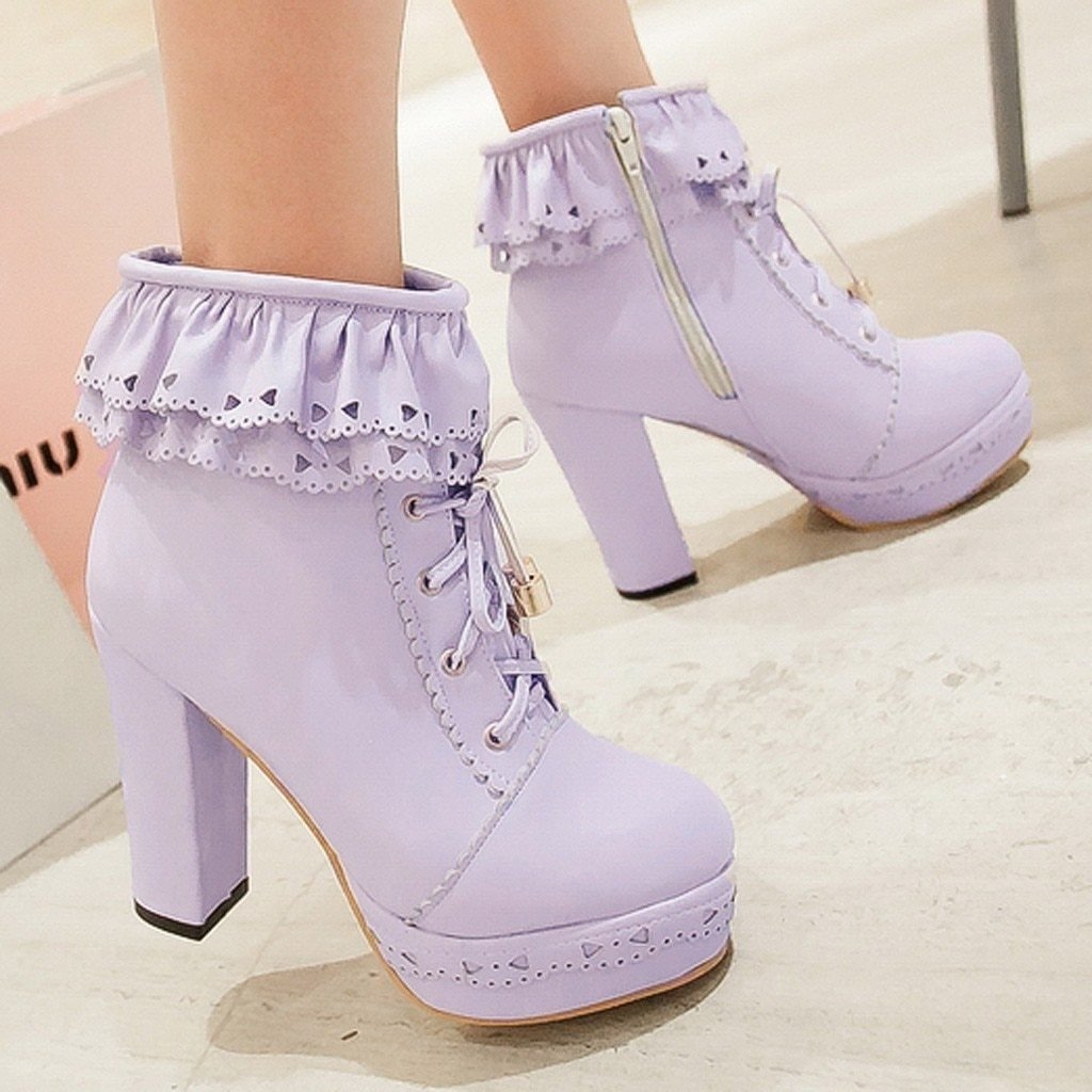 Ruffled Lace Booties