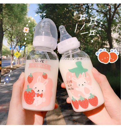 Strawbunny Bottle