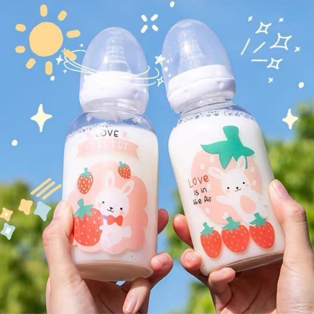 Strawbunny Bottle