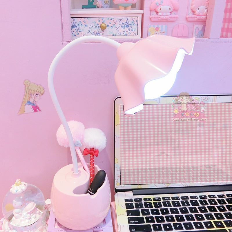 Tulip Desk Lamp